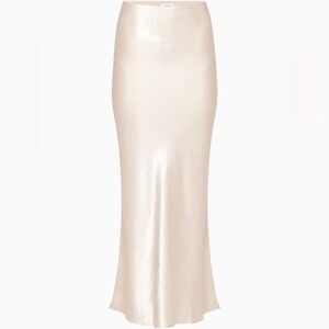 Size 6 Aritzia Babaton cream midi skirt